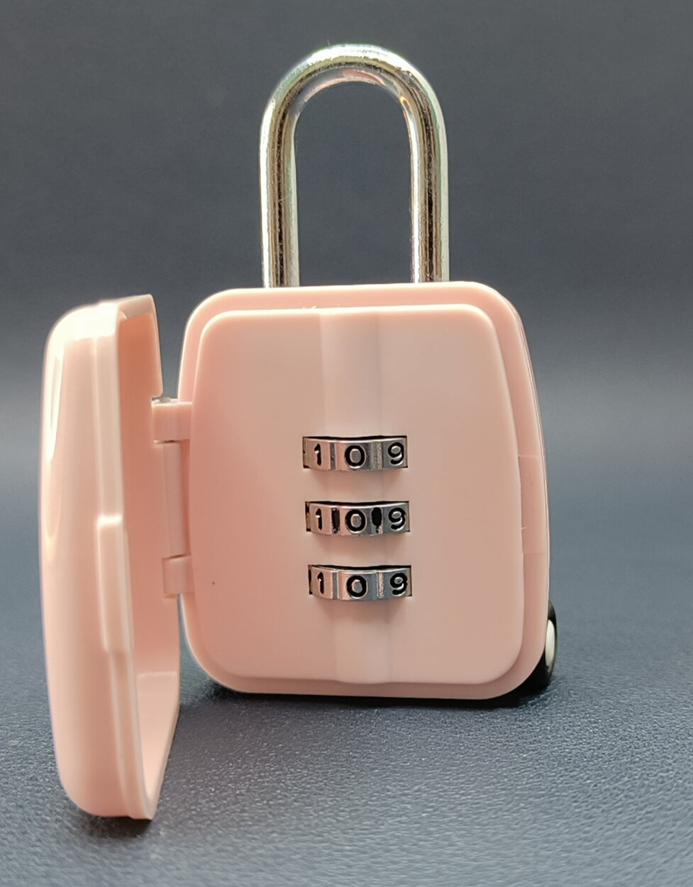 Toddler Suitcase Lock