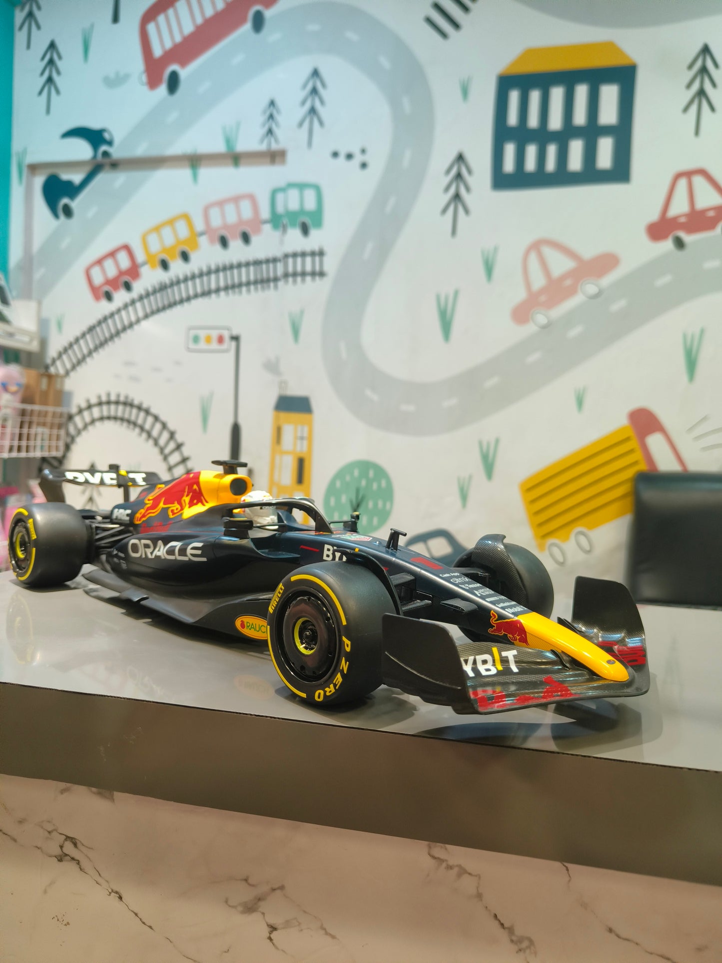 Red Bull Racing RB19 Remote Control Formula 1 Car – Fast, Fun & Collectible RC Model